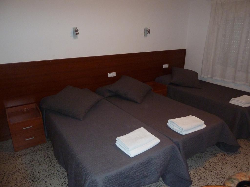 Restaurant Fonda Giralt Hotel Amer Kamer foto